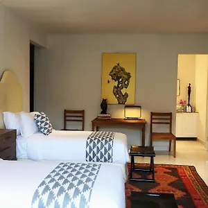 https://room-sweet-room-seminyak.hotelsseminyak.net